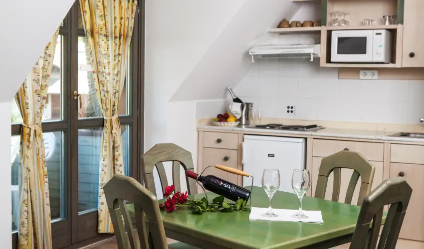 Club Dobogómajor Cserszegtomaj - Október 23. (min. 2 éj)