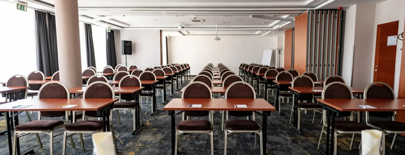 Airport Hotel Budapest Vecss - Oktber 23. - teljes elrefizetssel (min. 2 j)