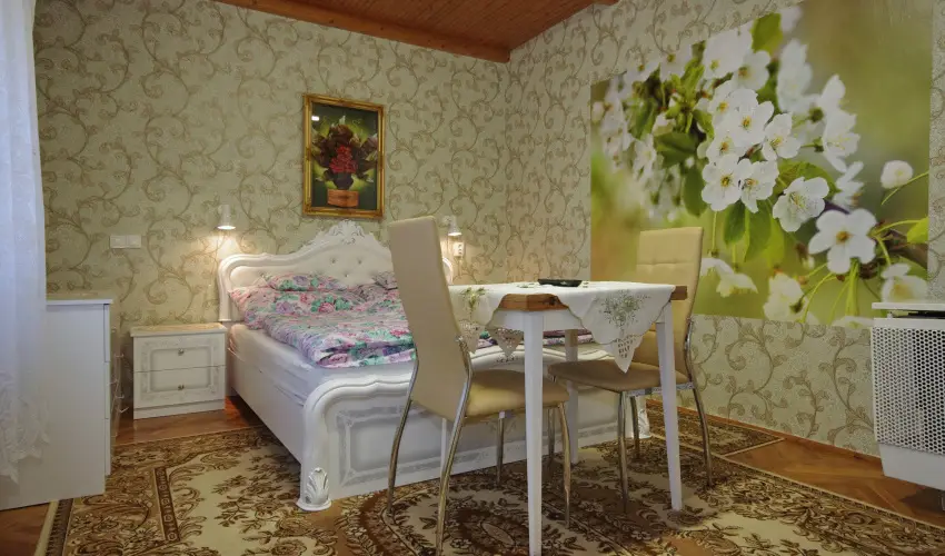 Amlia Apartman Gyula - Oktber 23. (min. 3 j)