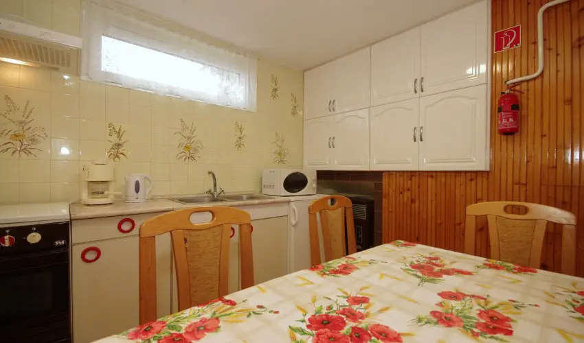 Amlia Apartman Gyula - Oktber 23. (min. 3 j)