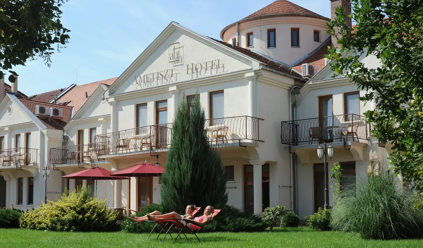 Ametiszt Hotel Hark�ny - Okt�ber 23. (min. 2 �j)