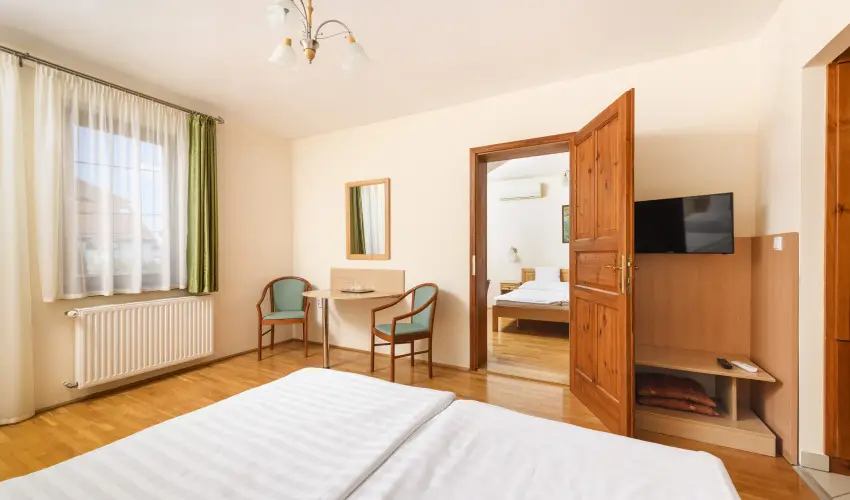 Ametiszt Hotel Hark�ny - Okt�ber 23. (min. 2 �j)