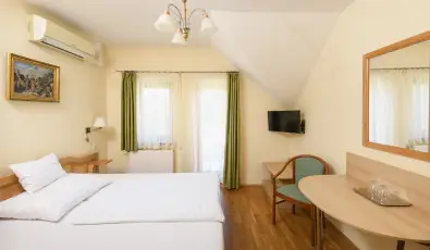 Ametiszt Hotel Hark�ny