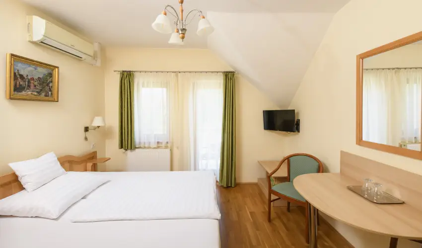 Ametiszt Hotel Hark�ny - Okt�ber 23. (min. 2 �j)