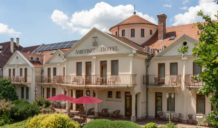 Ametiszt Hotel Hark�ny - Okt�ber 23. (min. 2 �j)