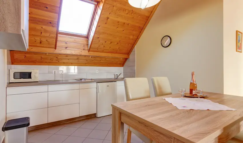 Andrea Villa Hvz - Oktber 23. (min. 2 j)