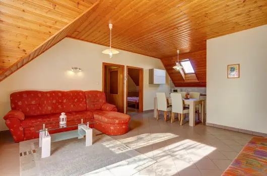 Andrea Villa - Oktber 23. (min. 2 j)