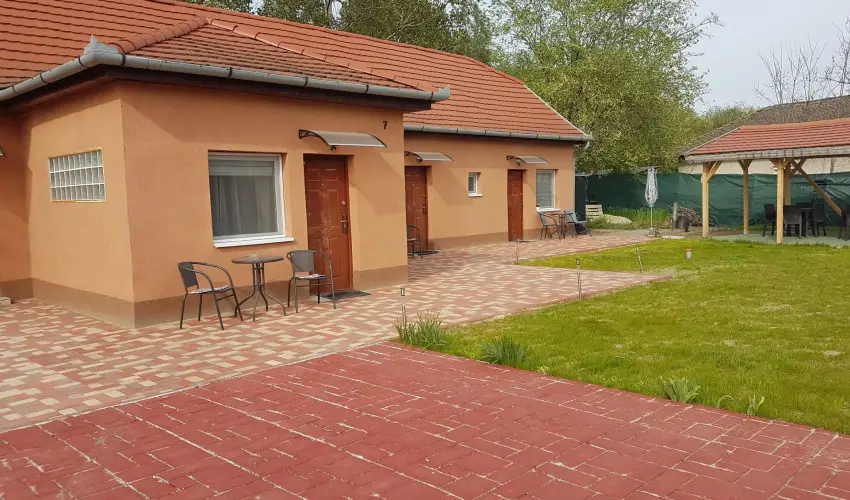 Angyal Apartman Cserkeszl - Oktber 23. (min. 3 j)