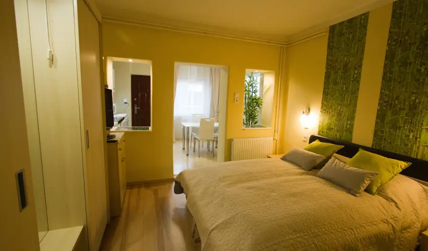 Angyal Apartman Cserkeszl - Oktber 23. (min. 3 j)