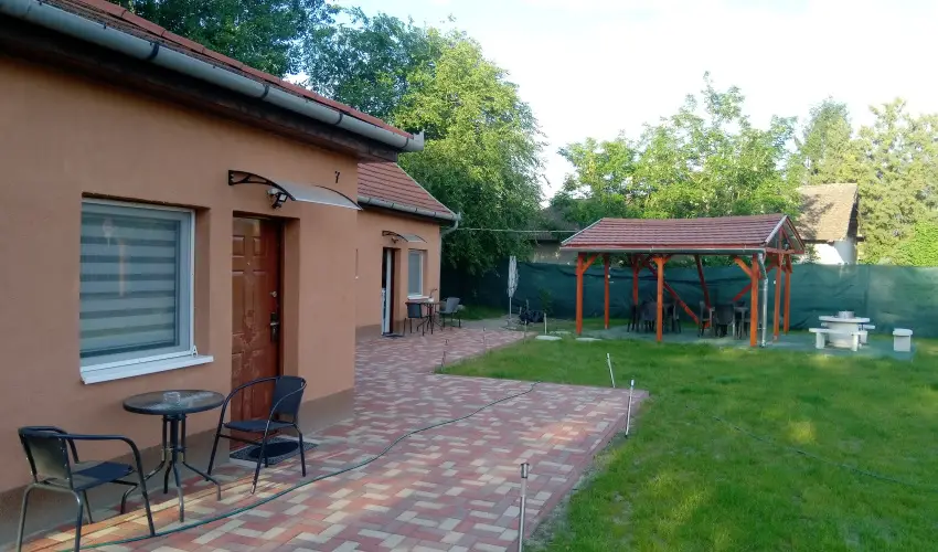 Angyal Apartman Cserkeszl - Oktber 23. (min. 3 j)