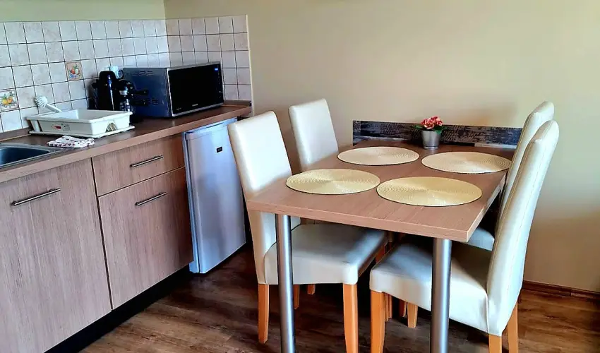 Angyal Apartman Gyula Gyula - Oktber 23. (min. 4 j)