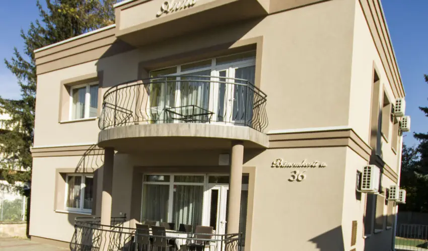 Anna Vendghz Hajdszoboszl - Oktber 23. (min. 2 j)