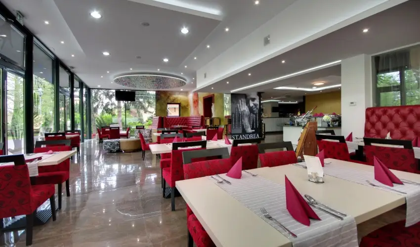 Aqua Hotel Gyula - Oktber 23. (min. 2 j)