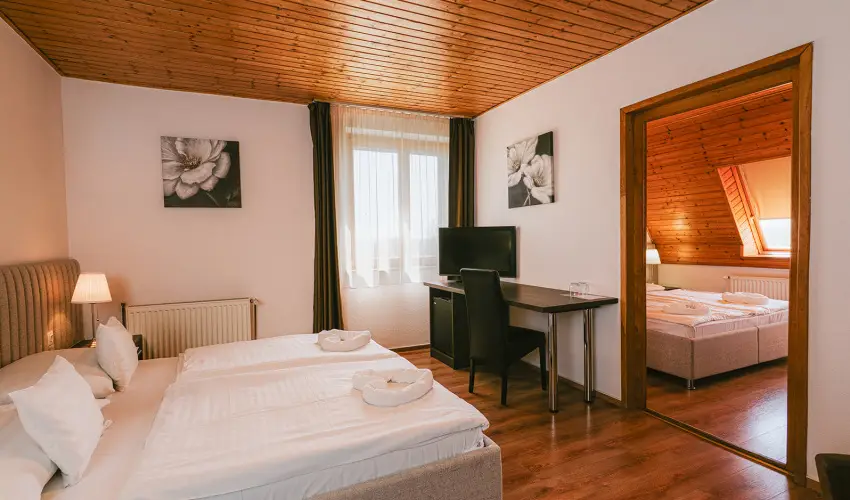 Aqua Hotel Gyula - Oktber 23. (min. 2 j)