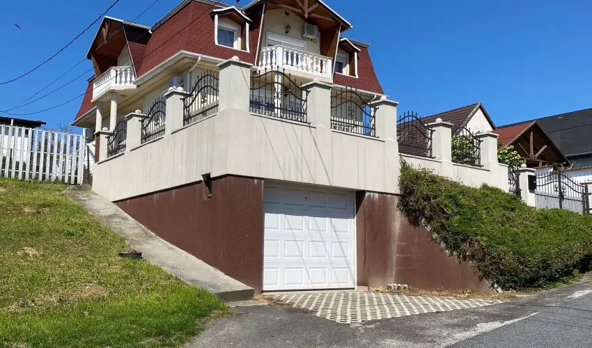 Arany Apartmanhz Zalagyngye  Zalakaros - Oktber 23. (min. 2 j)