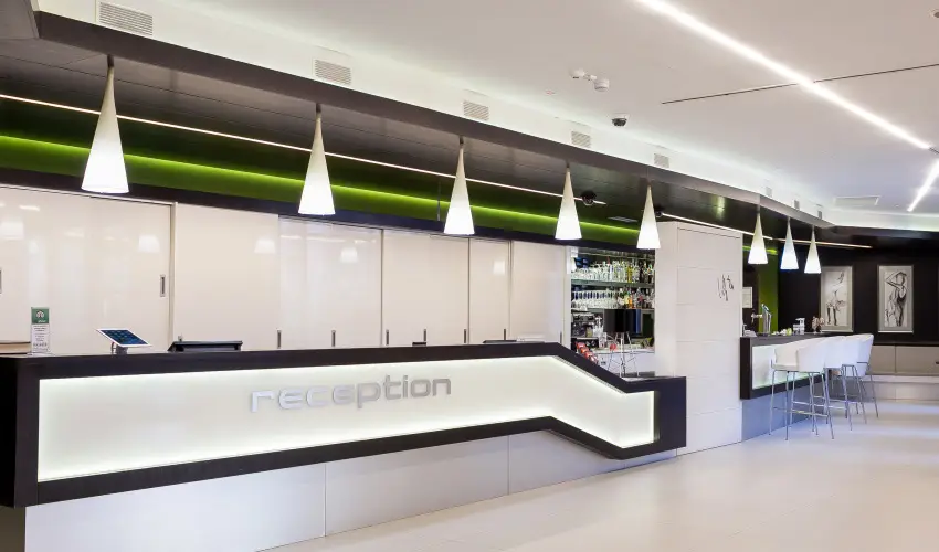 Art Hotel Szeged Szeged - Oktber 23. - specilis elrefizetssel