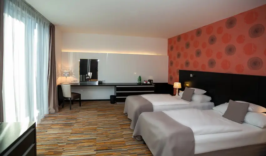 Art Hotel Szeged Szeged - Oktber 23. - specilis elrefizetssel