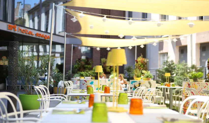 Art Hotel Szeged Szeged - Oktber 23. - specilis elrefizetssel