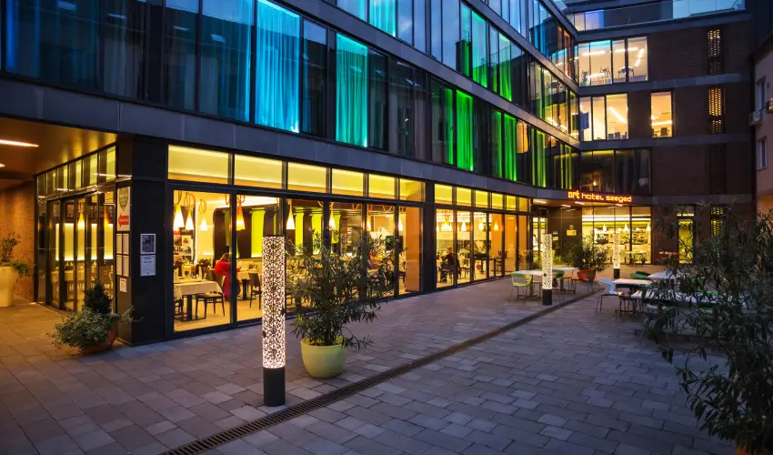 Art Hotel Szeged Szeged - Oktber 23. - specilis elrefizetssel