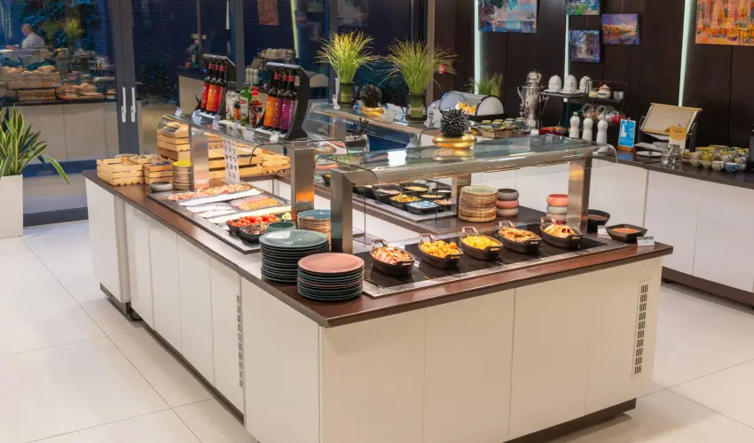 Art Hotel Szeged Szeged - Okt�ber 23. - speci�lis el�refizet�ssel