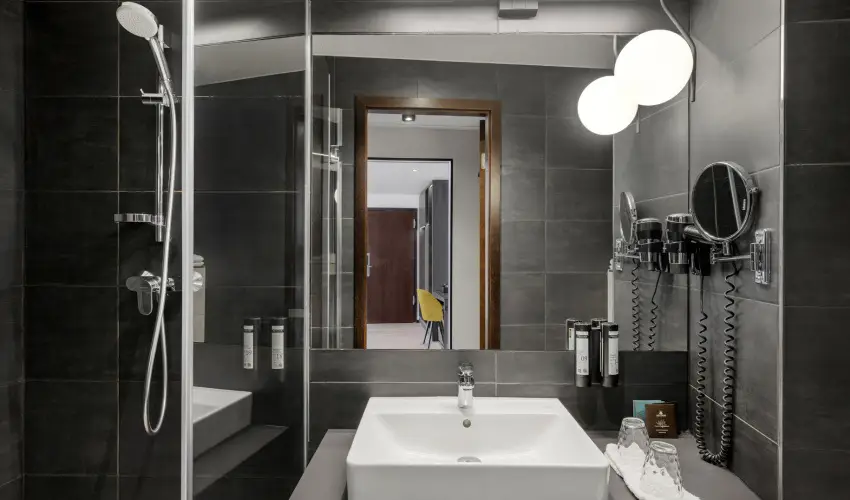 Art Hotel Szeged Szeged - Okt�ber 23. - speci�lis el�refizet�ssel