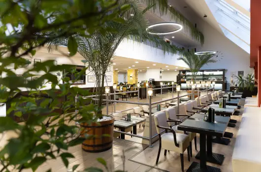 Art Hotel - Okt�ber 23. (min. 3 �j)