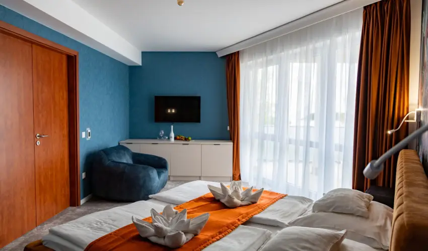 Hotel Atlantis Wellness & Conference Hajdszoboszl - Oktber 23. (min. 3 j)