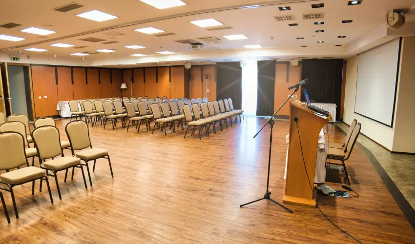 Hotel Atlantis Wellness & Conference Hajdszoboszl - Oktber 23. (min. 3 j)