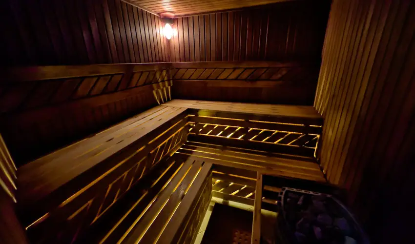 Hotel Atlantis Wellness & Conference Hajdszoboszl - Oktber 23. (min. 3 j)