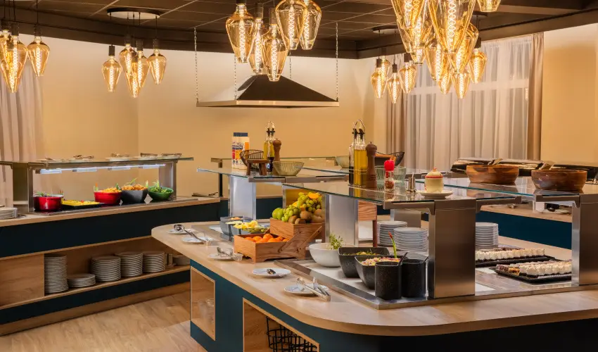 Hotel Atlantis Wellness & Conference Hajdszoboszl - Oktber 23. (min. 3 j)