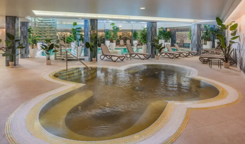 Hotel Atlantis Wellness & Conference Hajdszoboszl - Oktber 23. (min. 3 j)
