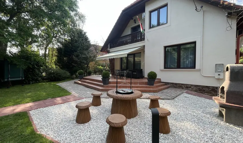 Aventurin House Rvflp - Oktber 23. (min. 2 j)