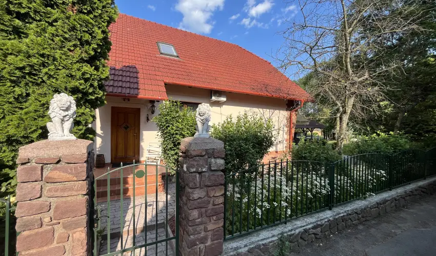 Aventurin House Rvflp - Oktber 23. (min. 2 j)