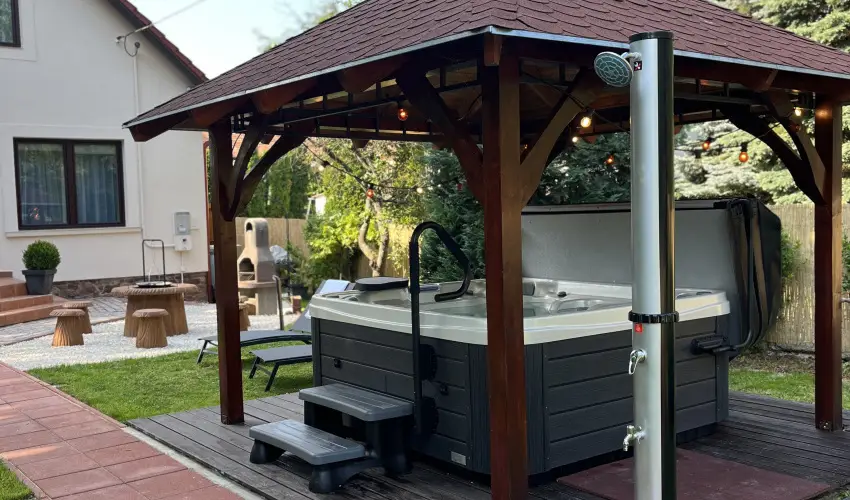 Aventurin House Rvflp - Oktber 23. (min. 2 j)