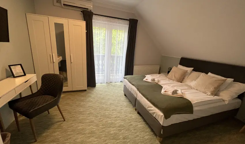 Aventurin House Rvflp - Oktber 23. (min. 2 j)