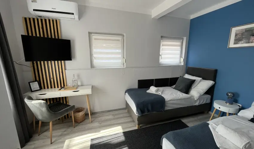 Aventurin House Rvflp - Oktber 23. (min. 2 j)