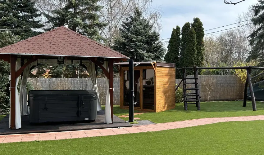 Aventurin House Rvflp - Oktber 23. (min. 2 j)