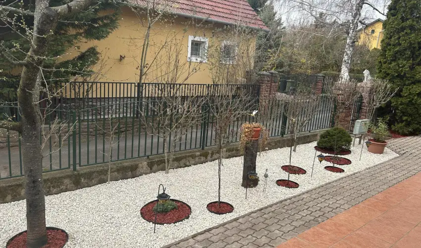 Aventurin House Rvflp - Oktber 23. (min. 2 j)