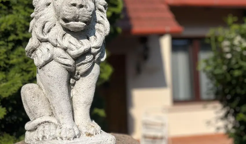 Aventurin House Rvflp - Oktber 23. (min. 2 j)