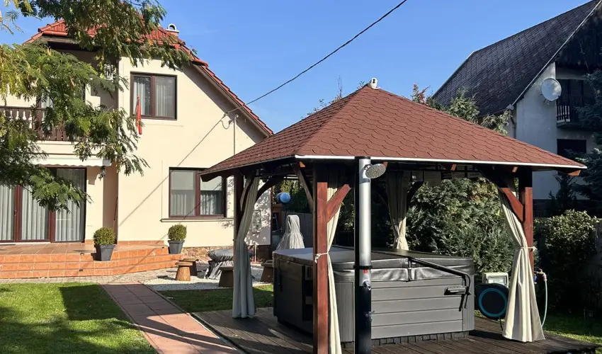 Aventurin House Rvflp - Oktber 23. (min. 2 j)