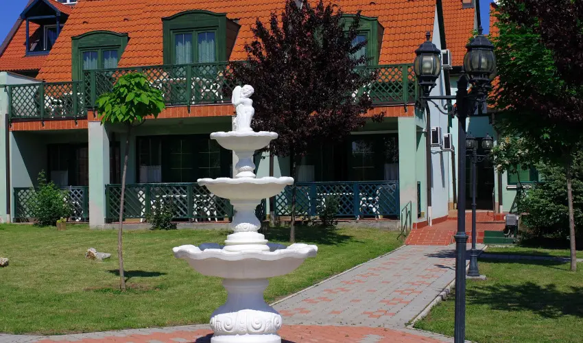 Bacchus Panzi Eger - Oktber 23. (min. 2 j)