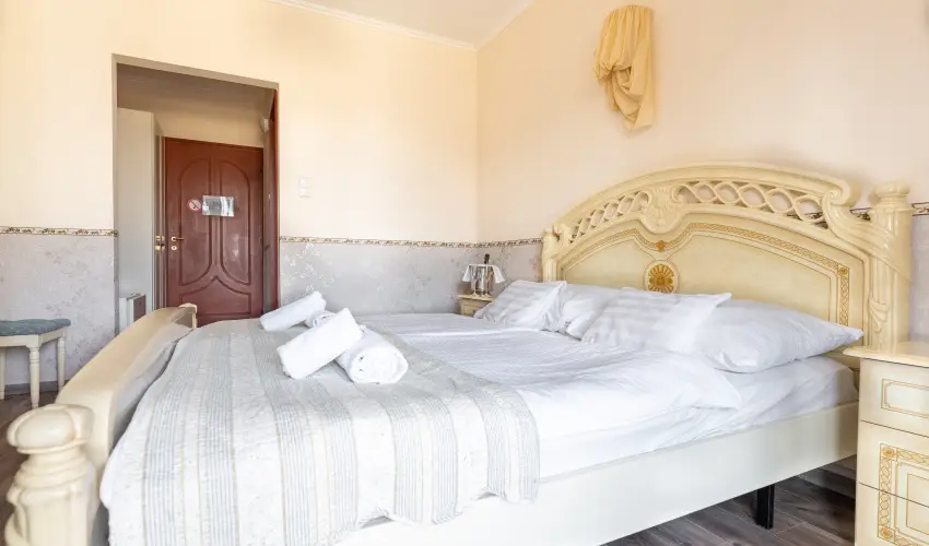 Bagolyvr Inrcs Inrcs - Oktber 23. 