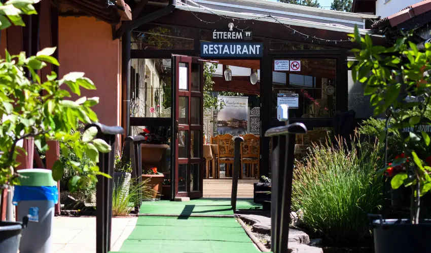 Bagolyvr Inrcs Inrcs - Oktber 23. 