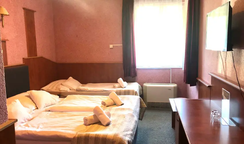 Bagolyvr Inrcs Inrcs - Oktber 23. 