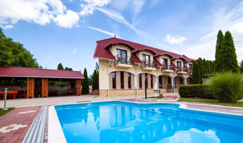 Bajor Panzi Aparthotel Bk, Bkfrd - Oktber 23.