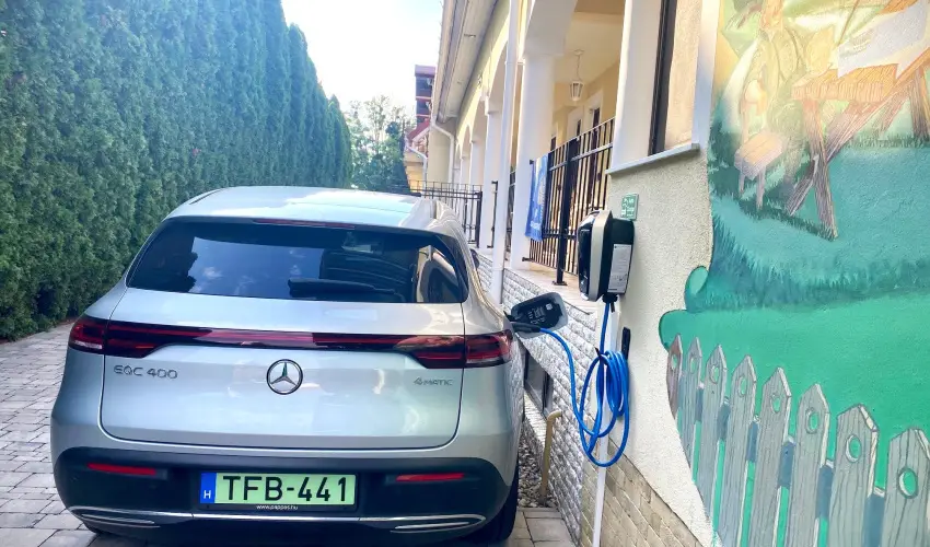 Bajor Panzi Aparthotel Bk, Bkfrd - Oktber 23.