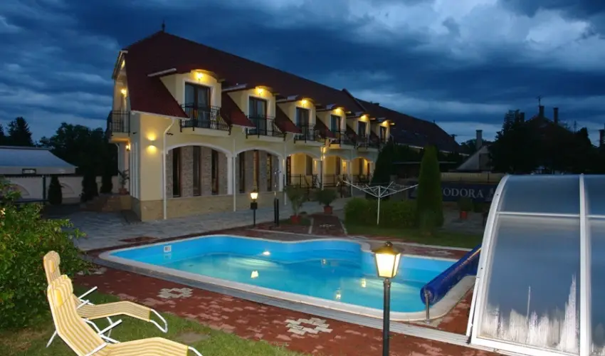 Bajor Panzi Aparthotel Bk, Bkfrd - Oktber 23.