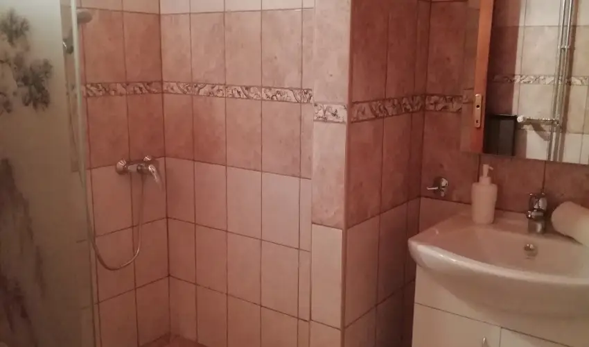 Balla Apartmanhz Sifok - Oktber 23. (min. 2 j)