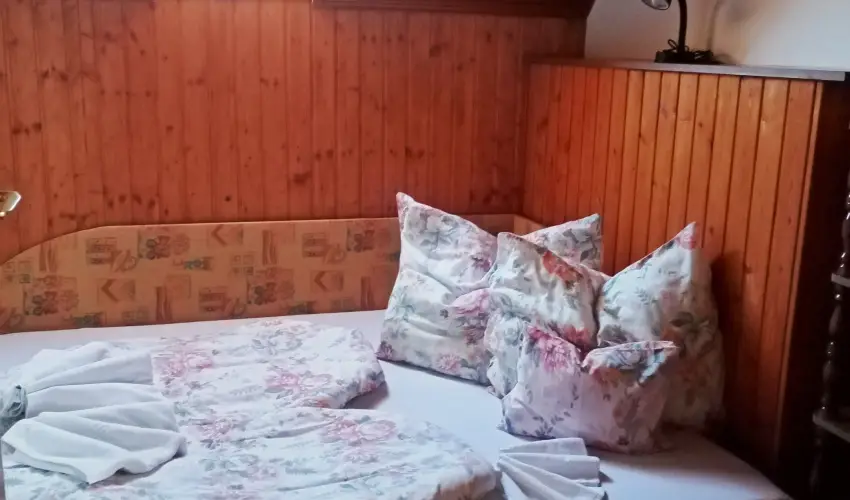 Balla Apartmanhz Sifok - Oktber 23. (min. 2 j)