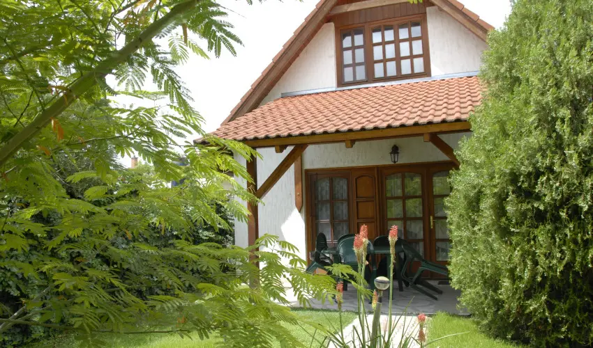 Balla Apartmanhz Sifok - Oktber 23. (min. 2 j)